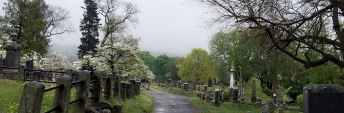 ‘Creepy’ Sleepy Hollow Cemetery
